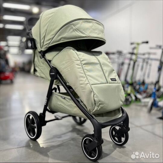 Детская прогулочная коляска Luxmom