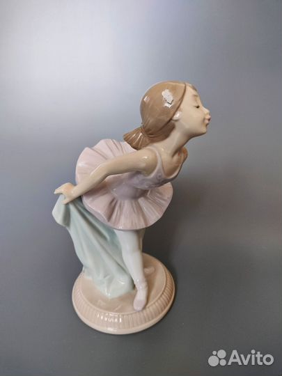 Статуэтка балерины NAO by Lladro