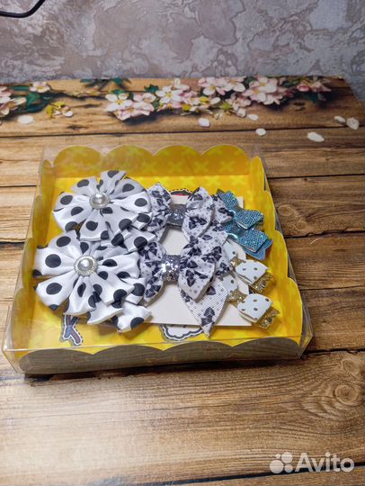 Набор бантиков 8 шт