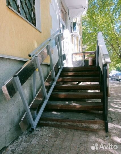 Пандус для людей с ограниченными возможностями