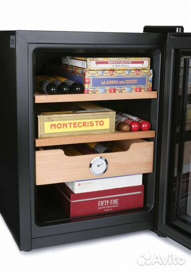 Электронный хьюмидор Howard Miller на 250 сигар (н