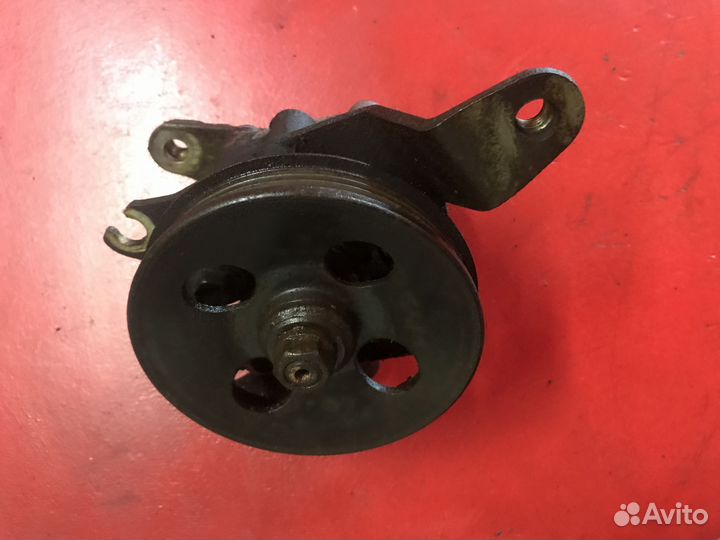 Насос гур Lexus Rx300 MCU35 1mz-fe 2006