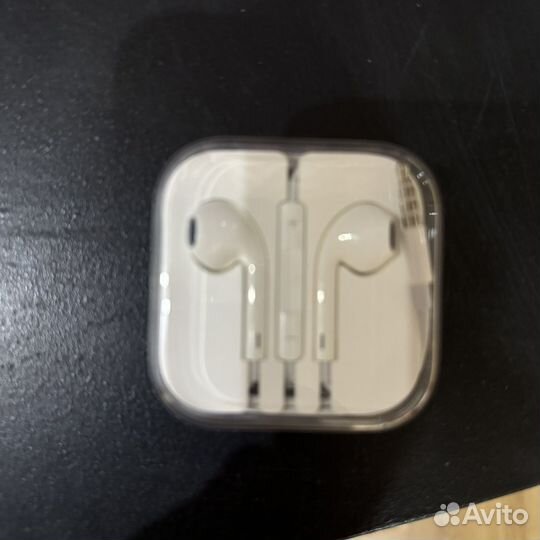 Наушники earpods Apple