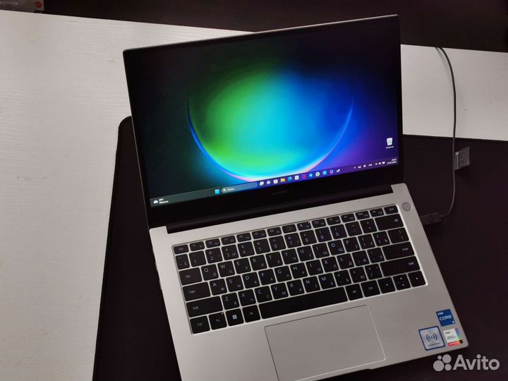 Huawei matebook D14