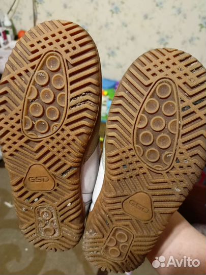 Детские футбольные бутсы 32 размер