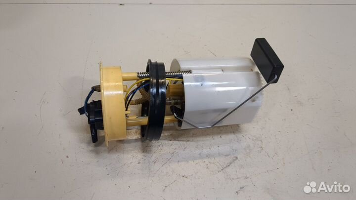 Насос топливный электрический Skoda Fabia, 2011