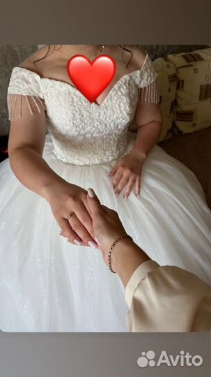 Продам свадебное платье