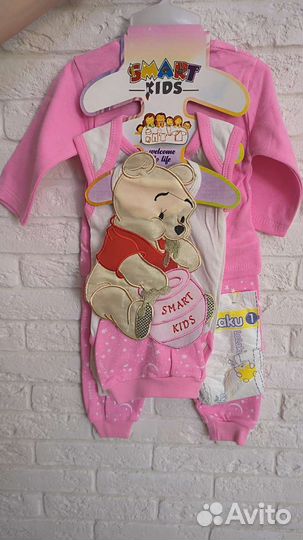 Комплект на выписку для девочки