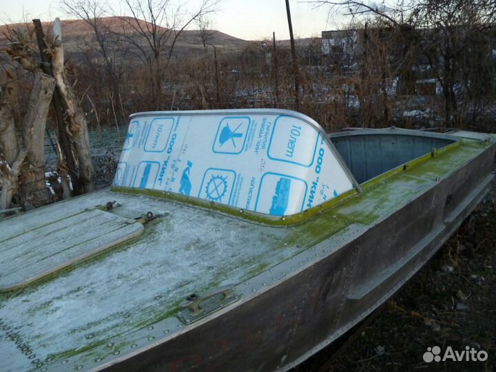 Стекло на катер (лодку)