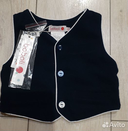 Пиджак и жилетка на малыша