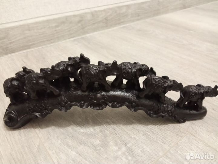 Фигурка декоративная «Семь слонов на бивне»