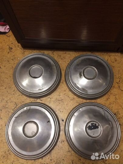 Продам колпаки СССР волга 24
