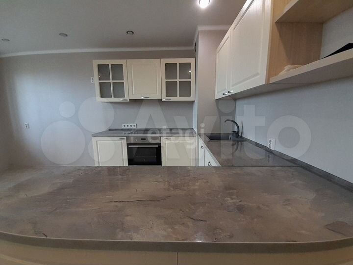 2-к. квартира, 66 м², 6/14 эт.