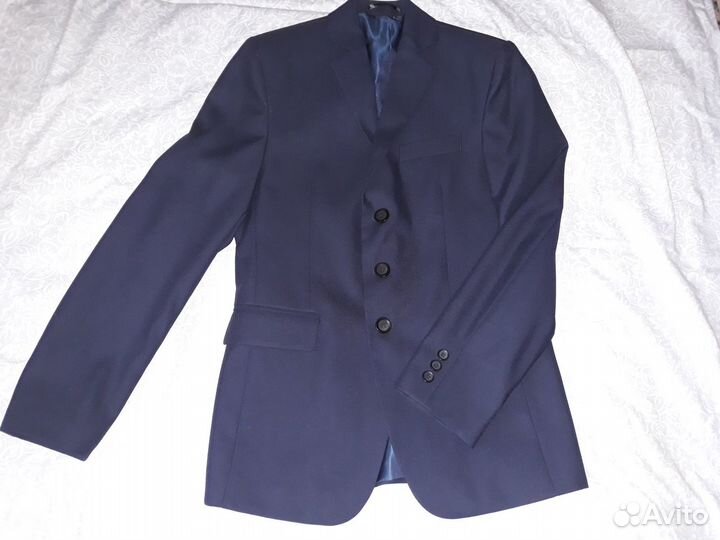 Школьный костюм (новый) для мальчика 164