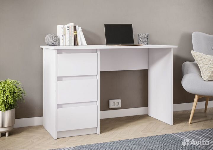 Письменный стол