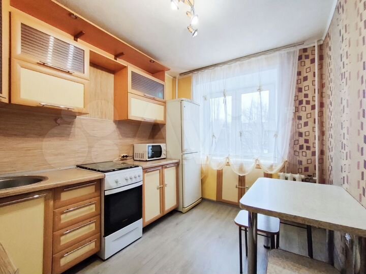 2-к. квартира, 50 м², 3/5 эт.