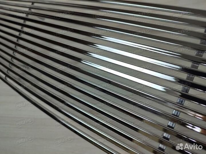 Решетка в бампер Renault Duster 2012-2020 с дхо