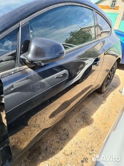 Дверь левая на Opel Astra J GTC