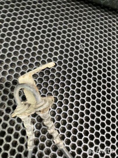 Датчик ABS передний правый Nissan almera g15