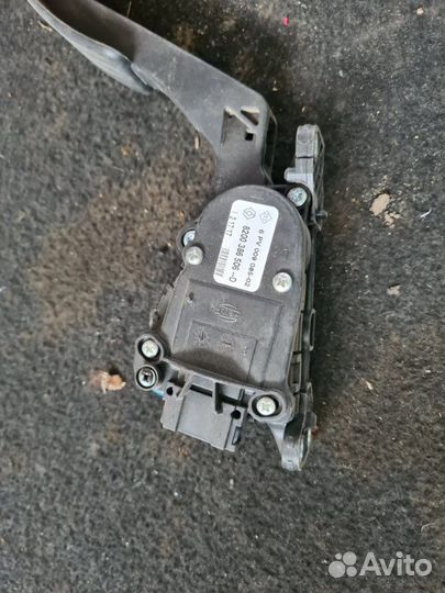 Педаль газа LADA Largus K4M 2016