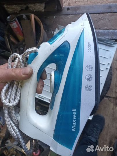 Утюг Maxwell