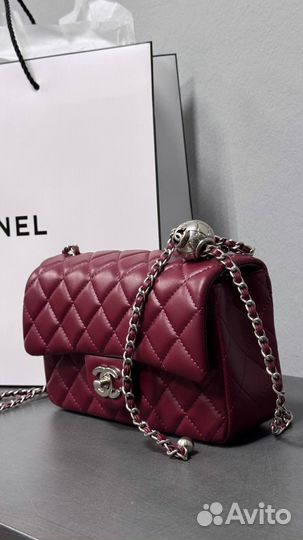 Сумка Chanel красная через плечо