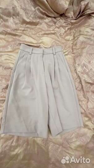 Женские офисные шорты
