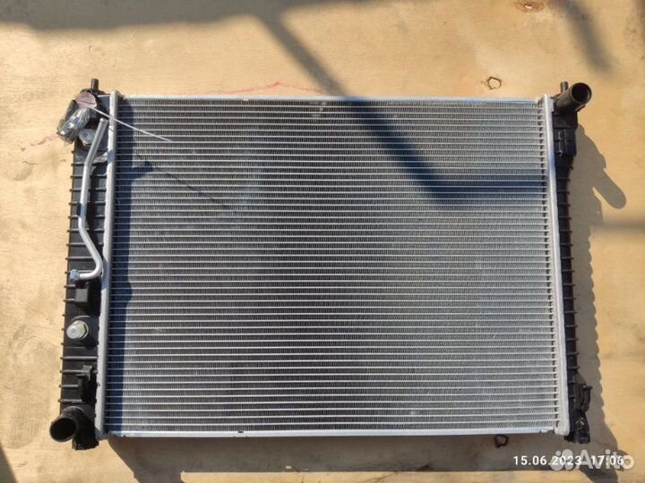 Радиатор охлаждения двс Chevrolet Captiva C100