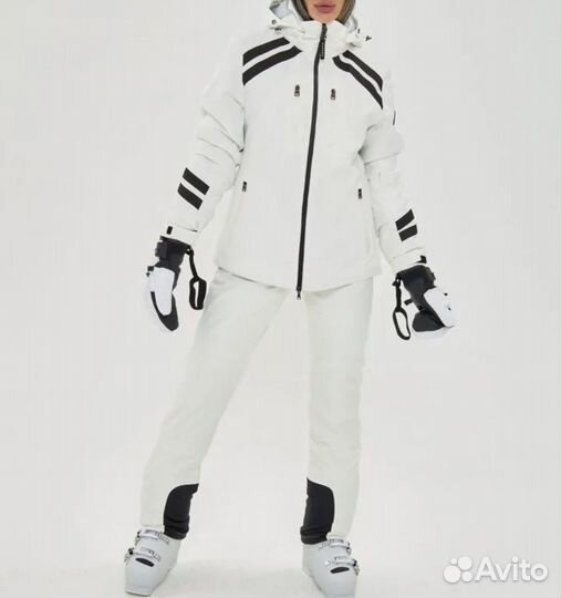 Горнолыжные костюмы женские