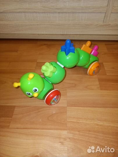 Развивающие игрушки для малышей пакетом