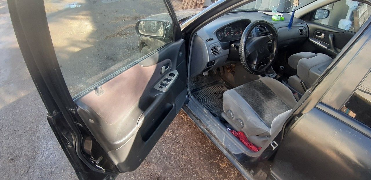 Mazda 323: фото владельца