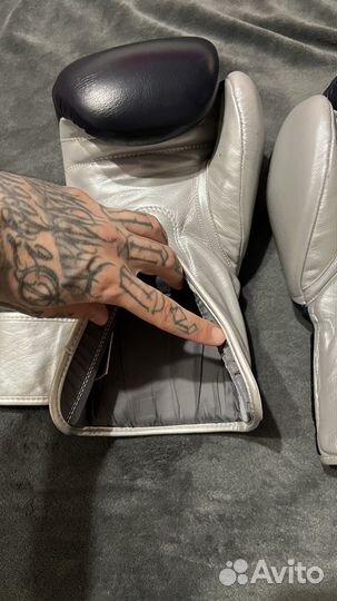 Боксерские перчатки leaders