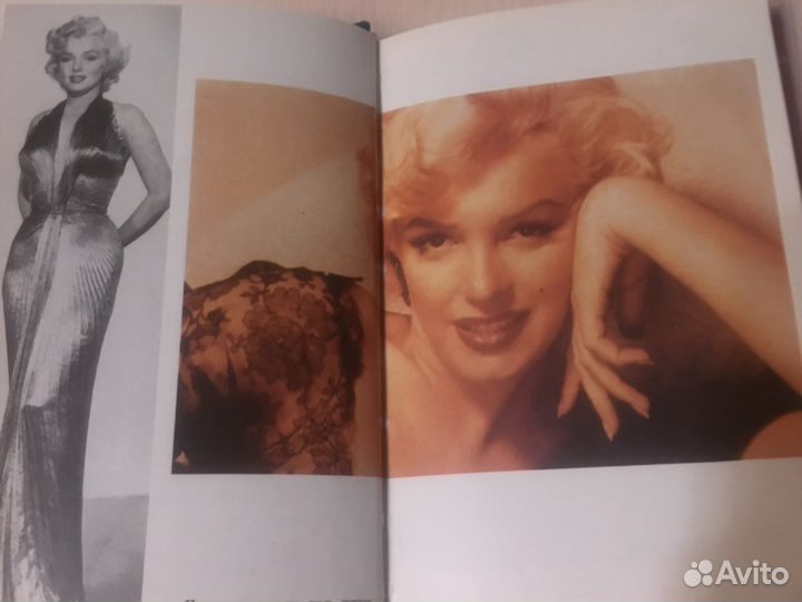 Книга о Мерилин Монро с фотографиями