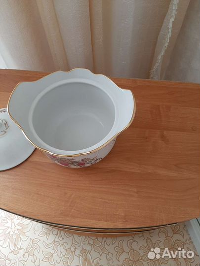 Посуда для подачи на стол первых и вторых блюд