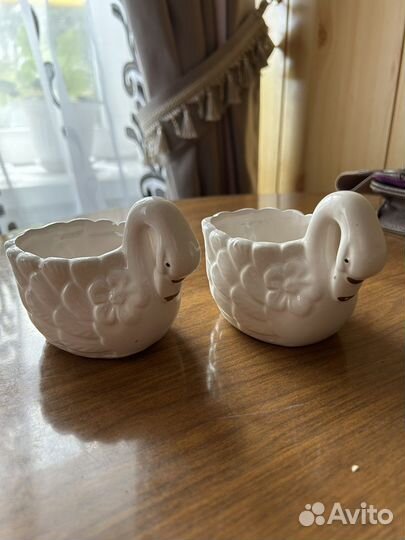 Горшок лебедь