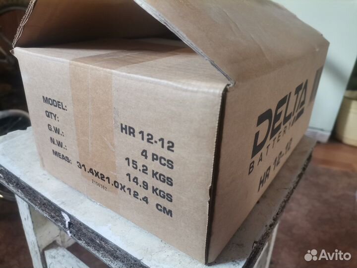 Аккумуляторная батарея Delta HR 12-12