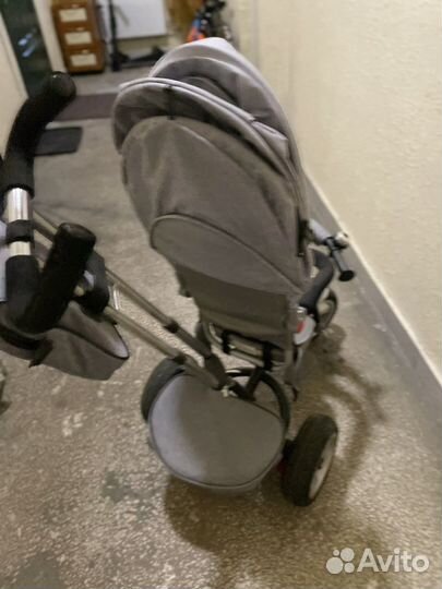 Детский велосипед с ручкой