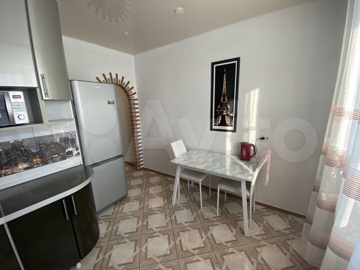 2-к. квартира, 56 м², 3/3 эт.