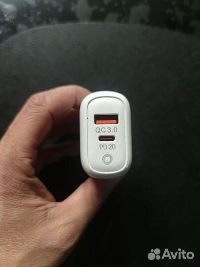 Сетевое зарядное устройство для телефона