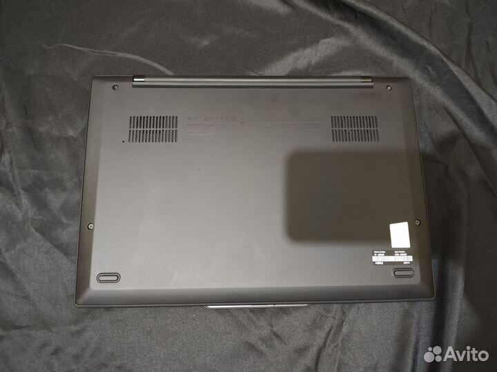 Thinkpad X1 Carbon Gen 13 (oled 120hz, 32GB,Ultra)