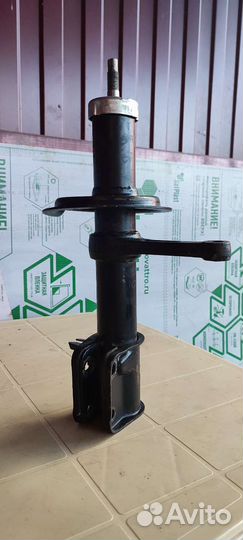 Стойка передняя правая ваз 2114