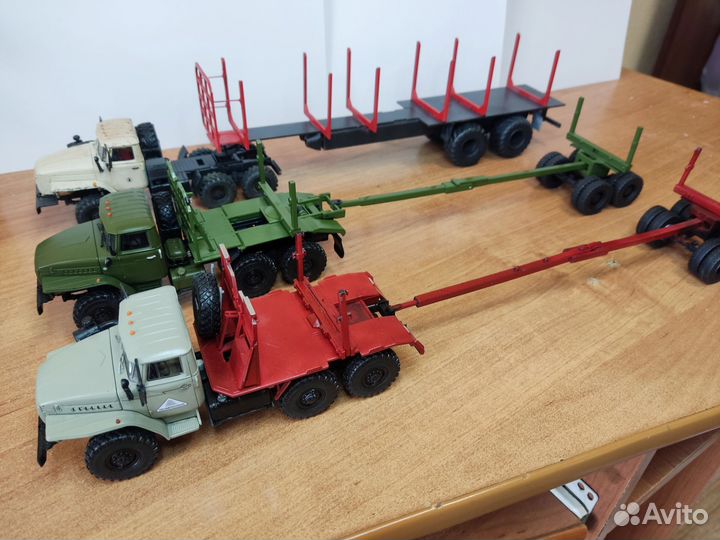 Модели 1/43 Урал лесовоз