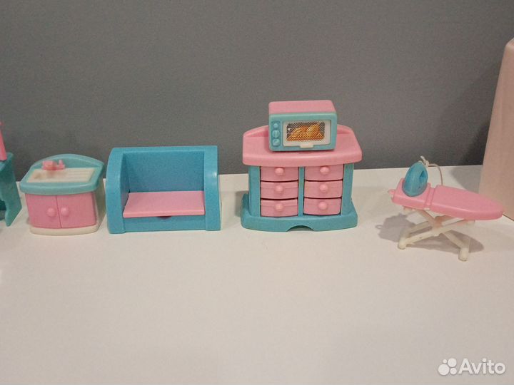 Мебель для кукольного домика