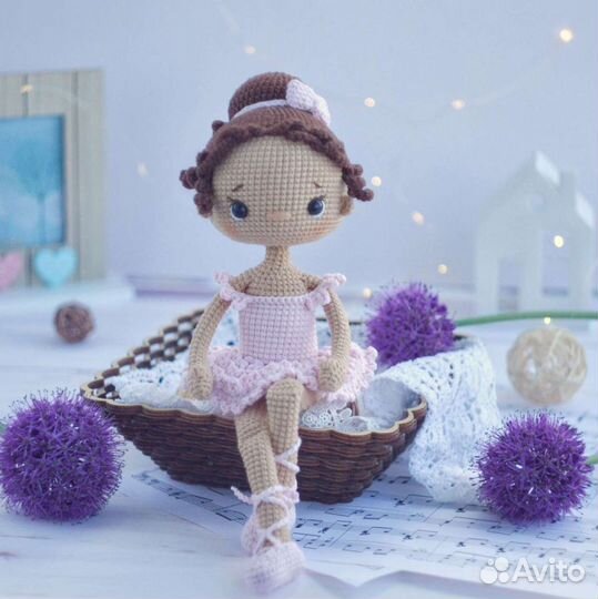 Вязаная кукла балерина