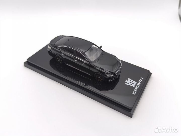 Toyota Crown 220, 1:64, в наличии