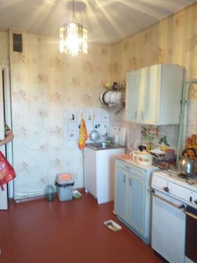 Комната 11 м² в 3-к., 2/10 эт.