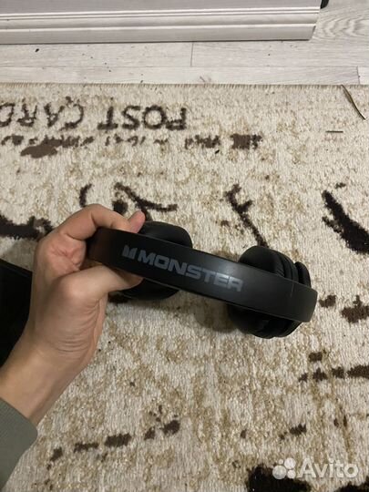 Bluetooth гарнитура monster