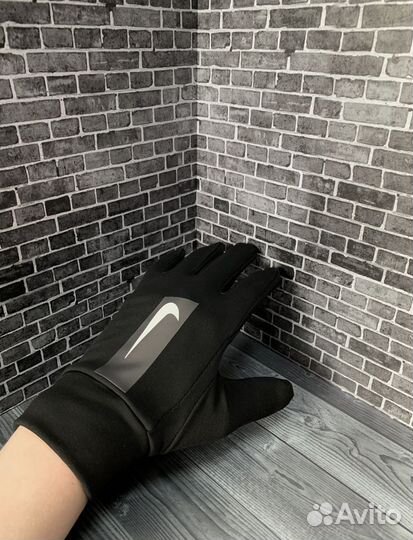 Перчатки nike hyperwarm