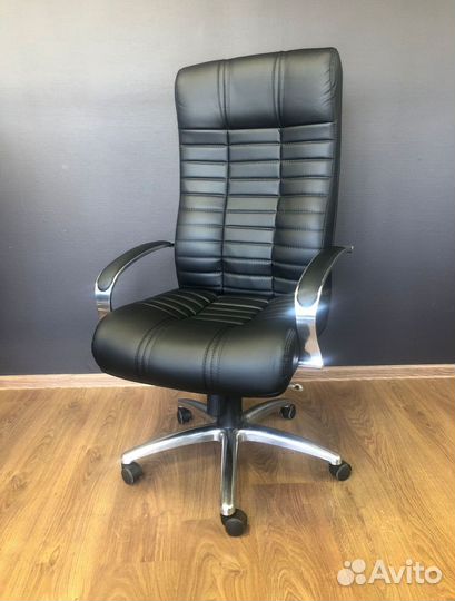 Офисное кресло новое