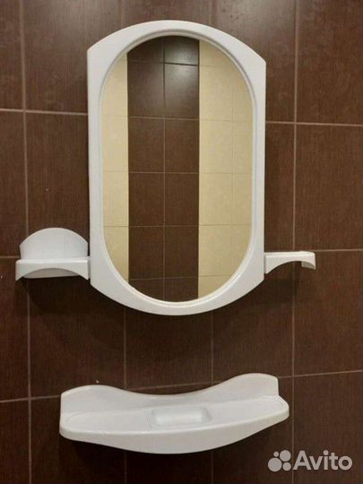 Полка для ванной с зеркалом